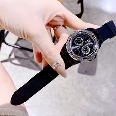 Guess Limelight |Nữ Giới |Đính Đá Đen |Dây Sillicone Đen |Máy Pin (Quartz) |Size 36mm