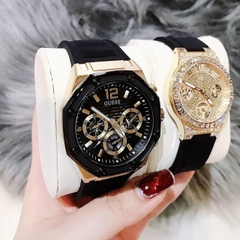 Guess Momentum |Cặp Đôi |Vàng Gold |Dây Sillicone Đen |Size 44x36mm