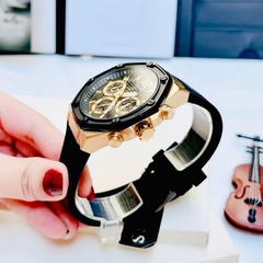 Guess Momentum |Nam Giới |Vàng Gold |Dây Sillicone Đen |Máy Pin (Quartz) |Size 44mm