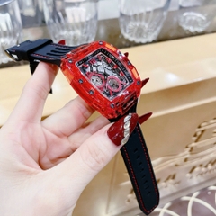 Guess Phoenix |Nam Giới |Chronograph |Mặt Đỏ |Dây Sillicone Đen |Máy Pin (Quartz) |Size 43x51mm