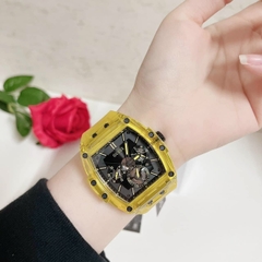 Guess Phoenix |Unisex |Chronograph |Dây Sillicone Vàng |Máy Pin (Quartz) |Size 43x51mm