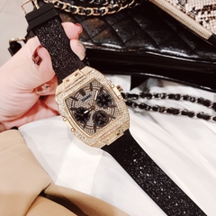 Guess Raven |Nữ Giới |Full Đá Vàng Gold |Dây Sillicone Đen |Máy Pin (Quartz) |Size 38mm