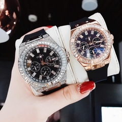Guess Rigor |Cặp Đôi |Mặt Đính Đá |Dây Sillicone Đen |Size 47x38mm
