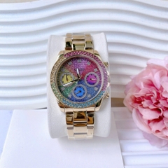 Guess Sol |Nữ Giới |Mặt Đính Đá Nhiều Màu |Dây Kim Loại Vàng Gold |Máy Pin (Quartz) |Size 38mm