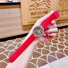 Guess Solstice |Nữ Giới |Vàng Gold |Dây Cao Su Đỏ |Máy Pin (Quartz) |Size 36mm