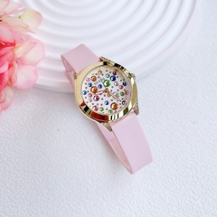 Guess Wonderlust |Nữ Giới |Đính Đá Nhiều Màu |Dây Sillicone Hồng |Máy Pin (Quartz) |Size 38mm