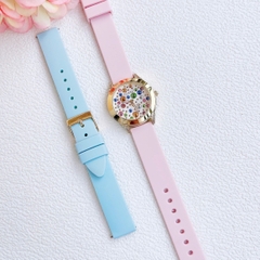 Guess Wonderlust |Nữ Giới |Đính Đá Nhiều Màu |Dây Sillicone Hồng |Máy Pin (Quartz) |Size 38mm