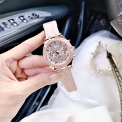 Guess Allara |Nữ Giới |Đính Đá Rose Gold |Dây Sillicone Hồng |Máy Pin (Quartz) |Size 38mm
