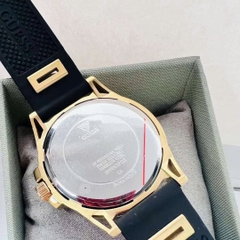 Guess Multi-Function |Nam giới |Đính Đá Vàng Gold |Dây Sillicone Đen |Máy Pin (Quartz) |Size 48mm
