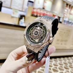 Hanboro Mặt Vũ Trụ |Cặp Đôi |Full Đá |Rose Gold |Dây Da Bọc Cao Su Đen |Nữ 36mm |Nam 42mm
