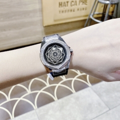Hanboro Mặt Vũ Trụ |Nữ Giới |Đá Trắng Silver |Dây Cao Su |Máy Pin (Quartz) |Size 36mm