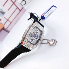 Hanboro Mặt Oval Trắng Cỏ 4 Lá |Nữ Giới |Dây Cao Su |Máy Pin (Máy Quartz) |Size 32x45mm