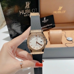 Hublot Classic Fusion |Nam Giới |Mặt Trắng |Rose Gold |Dây Silicone Đen |Máy Cơ (Automatic) |Size 42mm