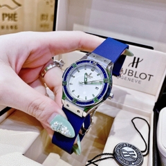 Hublot Geneve |Nữ Giới |Mặt Trắng |Đính Đá |Dây Silicone Xanh |Máy Pin (Máy Quartz) |Size 34mm