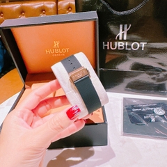 Hublot Geneve |Nữ Giới |Rose Gold |Đính Đá |Dây Silicone Đen |Máy Pin (Máy Quartz) |Size 34mm