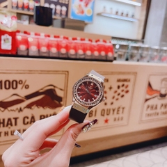 Hublot Geneve |Nữ Giới |Rose Gold |Đính Đá Tròn |Dây Silicone Nâu |Máy Pin (Máy Quartz) |Size 34mm