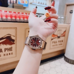 Hublot Geneve |Nữ Giới |Rose Gold |Đính Đá Tròn |Dây Silicone Nâu |Máy Pin (Máy Quartz) |Size 34mm
