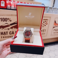Hublot Geneve |Nữ Giới |Rose Gold |Đính Đá Tròn |Dây Silicone Nâu |Máy Pin (Máy Quartz) |Size 34mm