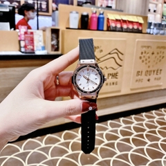 Hublot Geneve |Nữ Giới |Rose Gold |Mặt Trắng |Dây Silicone Đen |Máy Pin (Máy Quartz) |Size 34mm