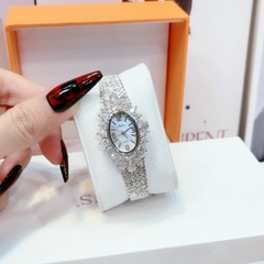 Melissa Mặt Oval |Nữ Giới |Đính Pha Lê |Dây Lưới Silver |Máy Pin (Quartz) |Size 28mm