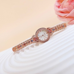 Melissa Mặt Tròn |Nữ Giới |Đính Đá Nhiều Màu |Lắc Tay Rose Gold |Máy Pin (Quartz) |Size 28mm