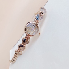 Melissa Mặt Tròn |Nữ Giới |Rose Gold |Lắc Tay Đính Đá Rơi Màu Rose |Máy Pin (Quartz) |Size 28mm