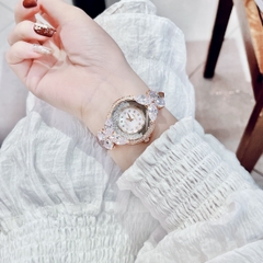Melissa Hình Bướm |Nữ Giới |Pha Lê |Rose Gold |Dây Da Đỏ |Máy Pin (Quartz) |Size 30mm