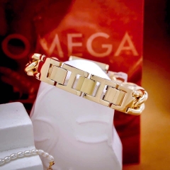 Michael Kors Chain Lock |Nữ Giới |Mặt Vuông |Dây Mắt Xích Mix Acetate Trắng |Máy Pin (Quartz) |Size 25mm