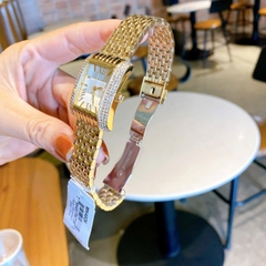 Micheal Kors Emery |Nữ Giới |Mặt Màu Trắng |Dây Kim Loại Vàng Gold |Máy Pin (Quartz) |Size 33x37mm