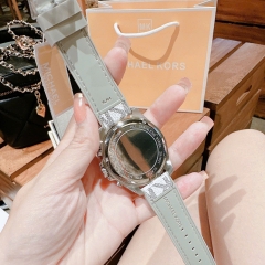 Michael Kors Brecken |Nam Giới |Chronograph |Dây Silicone Trắng |Máy Pin (Quartz) |Size 45mm