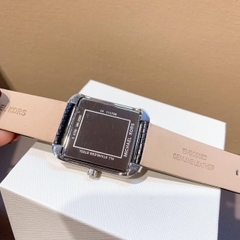 Michael Kors Lake |Nữ Giới |Mặt Chữ Nhật |Đính Đá |Dây Da Đen |Máy Pin (Quartz) |Size 32x39mm