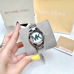 Michael Kors Runway Mini Slim |Nữ Giới |Trắng Silver |Dây Kim Loại |Máy Pin |Size Vừa 33mm