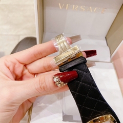Burberry Mặt Vuông |Nữ Giới |Trắng |Dây Da Đen |Máy Pin (Quartz) |Size 36x36mm