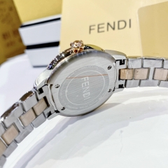 Fendi IShine |Nữ Giới |Mặt Tròn |Đính Diamond Đỏ |Dây Kim Loại Demi Rose |Máy Pin (Quartz) |Size 33mm