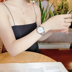 Burberry The City |Nữ Giới |Mặt Trắng |Dây Kim Loại Silver |Máy Pin (Quartz) |Size 34mm