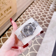 Rolex Date Just |Nữ Giới |Mặt Xám |Đính Đá |Dây Kim Loại Silver |Máy Pin (Máy Quartz) |Size 31mm