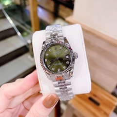 Rolex Date Just |Nữ Giới |Mặt Xanh Rêu |Niềng Khía |Dây Kim Loại Silver |Máy Pin (Máy Quartz) |Size 31mm