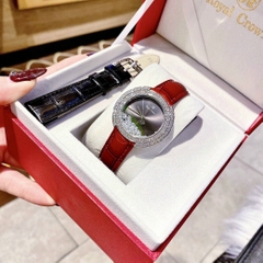 Royal Crown Đính Đá Rơi |Nữ Giới |Mặt Tròn |Dây Da Đỏ |Máy Pin (Quartz) |Size 35mm