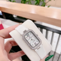 Royal Crown Mặt Chữ Nhật |Nữ Giới |Đính Đá |Dây Da Trắng |Máy Pin (Quartz) |Size 20x30mm