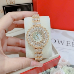Royal Crown Mặt Full Đá |Nữ Giới |Bông Hoa |Lắc Tay Vàng Gold |Máy Pin (Quartz) |Size 36mm