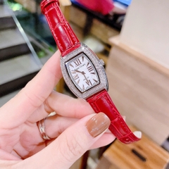 Royal Crown Mặt Oval |Nữ Giới |Đính Đá |Dây Da Đỏ |Máy Pin (Quartz) |Size 24x30mm