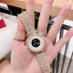 Royal Crown Mặt Tròn Đen |Nữ Giới |Đính Đá |Dây Kim Loại Vàng Gold |Máy Pin (Quartz) |Size 35mm