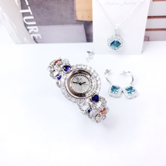 Royal Crown Mặt Tròn |Nữ Giới |Silver |Lắc Tay Đính Đá Trái Tim Xanh Đỏ |Máy Pin (Quartz) |Size 33mm