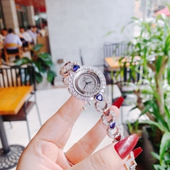 Royal Crown Mặt Tròn |Nữ Giới |Silver |Lắc Tay Đính Đá Trái Tim Xanh Đỏ |Máy Pin (Quartz) |Size 33mm