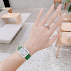 Royal Crown Mặt Vuông |Nữ Giới |Đính Đá |Dây Da Xanh Lá |Máy Pin (Quartz) |Size 34mm