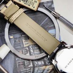 Burberry Honey Check |Nam Giới |Trắng Silver |Dây Vải Sọc |Máy Pin (Quartz) |Size 40mm