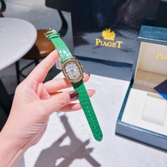 Versace Couture |Nữ Giới |Mặt Chữ Nhật Trắng |Vàng Gold |Dây Da Xanh Lá |Máy Pin (Quartz) |Size 30x38mm
