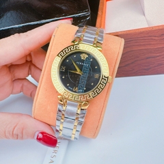 Versace Daphnis |Nữ Giới |Mặt Đen |Dây Kim Loại Demi Vàng |Máy Pin (Quartz) |Size 35mm