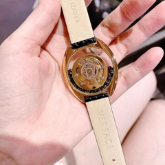 Versace Đính Đá Đen |Nữ Giới |Vàng Gold |Dây Da |Máy Pin (Quartz) |Size 36mm