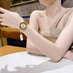 Versace Greca Glass Bracelet |Nữ Giới |Mặt Vàng |Dây Kim Loại Demi |Máy Pin (Quartz) |Size 32mm